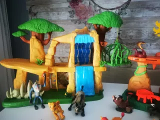 Juguetes la guarida del rey león