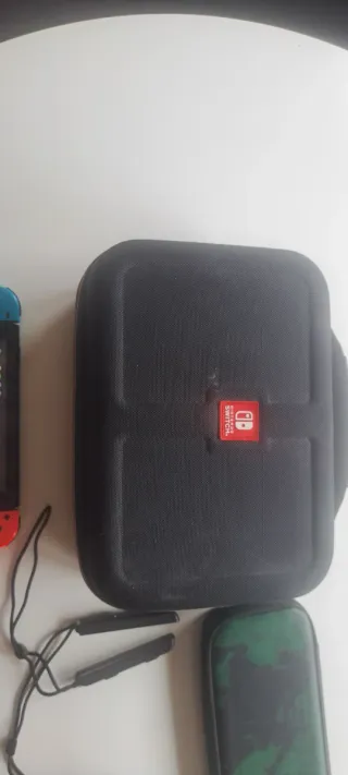 Nintendo Switch con Accesorios