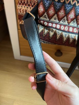 Mochila étnica negra y multicolor