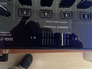 Controladora DJ Pioneer DDJ-1000