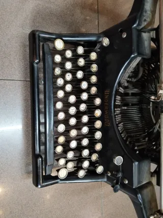 Máquina de escribir Underwood antigua