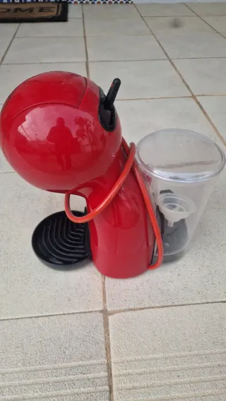 Cafetera Krups Dolce Gusto Roja