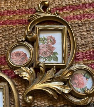 Set 2 Cornici Oro con Rose