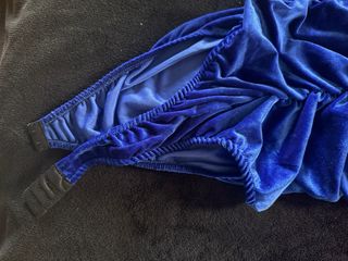 Body simil velluto blu elettrico scollo cuore