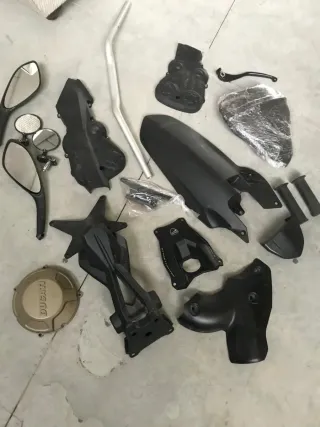Set Piezas Ducati Streetfighter