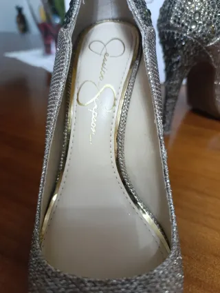 Zapatos de tacón Jessica Simpson dorados