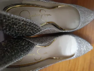 Zapatos de tacón Jessica Simpson dorados