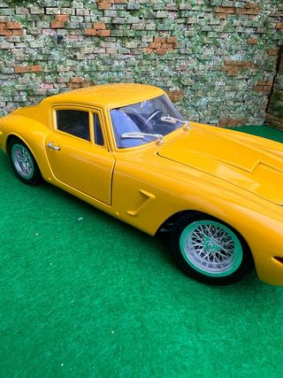 Ferrari 250 GT Berlinetta – Universal Hobbies 1:18