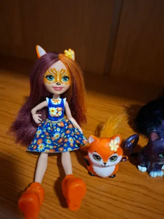 Lote 2 Muñecas Enchantimals con mascotas