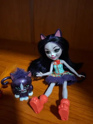 Lote 2 Muñecas Enchantimals con mascotas