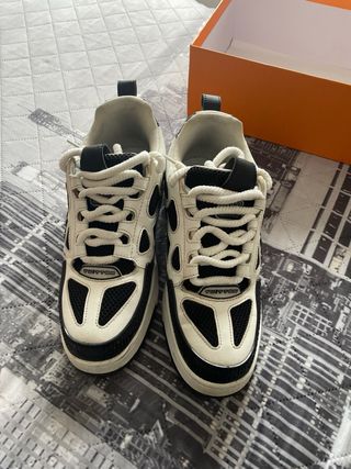 Zapato Louis Vuitton skate talla 45