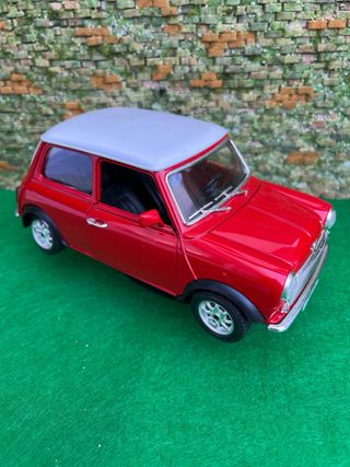 Mini Cooper – Bburago – Escala 1:16
