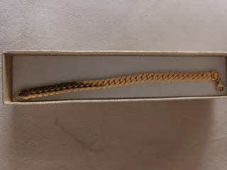 Pulsera dorada eslabones