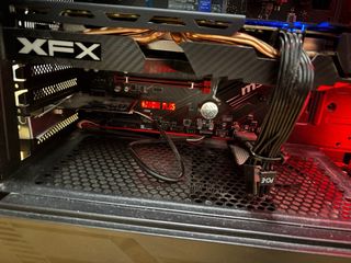 PC Gamer MSI con luces LED