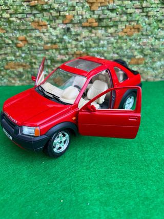 Land Rover Freelander – Bburago – Escala 1:24