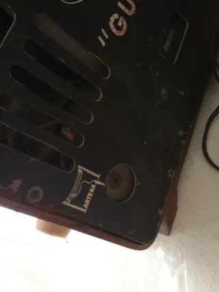 Radio Antigua Vintage Madera Inter Guam