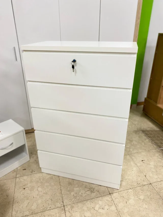 Nueva comoda blanca en OFERTA!!