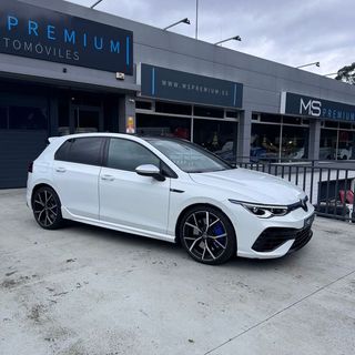 Volkswagen Golf R 2.0 TSI 235 kW (320 CV) DSG 7 vel. 4Motion