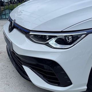 Volkswagen Golf R 2.0 TSI 235 kW (320 CV) DSG 7 vel. 4Motion