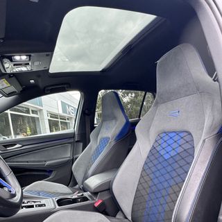 Volkswagen Golf R 2.0 TSI 235 kW (320 CV) DSG 7 vel. 4Motion