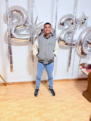 CUIDADOR DE ADULTOS MAYORES Y DISCAPACITADOS