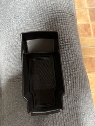 Cajón organizador para reposabrazos