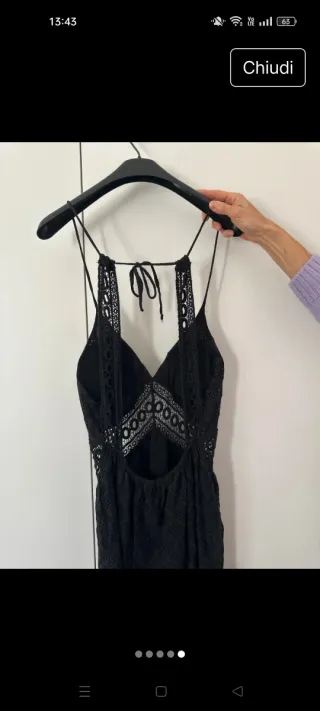 Abito nero con pizzo