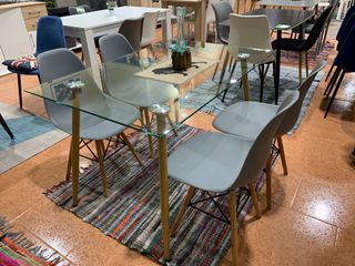 Mesa cristal y 4 sillas Noruega