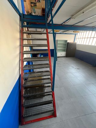 Garaje para MOTOS con trastero