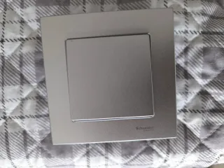 Interruptores de luz varios Schneider