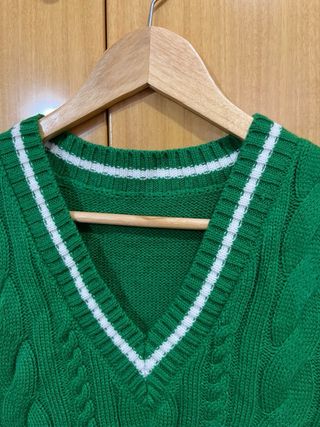 Chaleco de punto verde y blanco