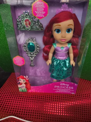 Muñeca Ariel Disney Princess con Tiara y Espejo