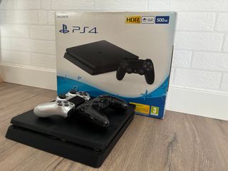 PS4 (PlayStation 4) + 2 mandos