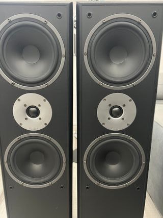 Pareja Altavoces Magnat Monitor Supreme 802