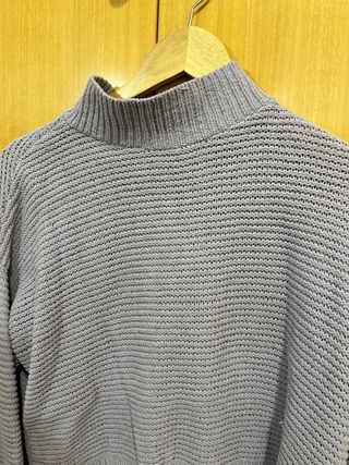 Jersey morado cuello alto