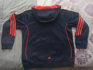 Sudadera Adidas azul y naranja