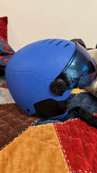 Casco esquí Uvex Premium con visera talla 51-55