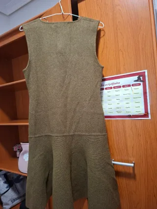 Vestido Zara nuevo verde oliva Talla M