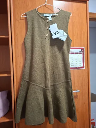 Vestido Zara nuevo verde oliva Talla M