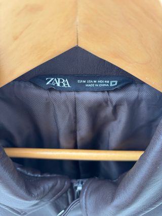 Chaqueta efecto piel Zara oversize