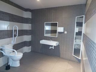 Local comercial en venta en Quesada