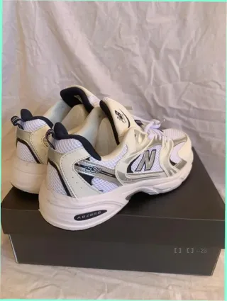 New Balance 530 Blanco Plata Marino