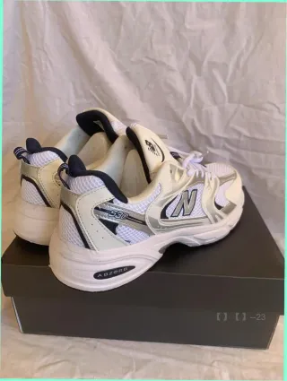 New Balance 530 Blanco Plata Marino