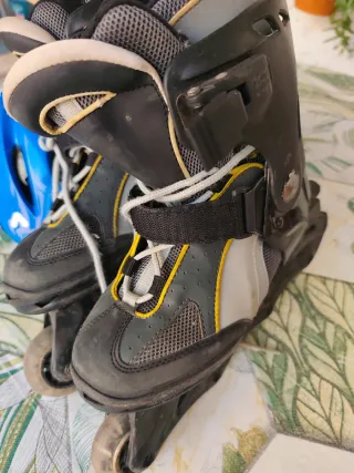 Patines ajustables Talla 35-38 + Casco