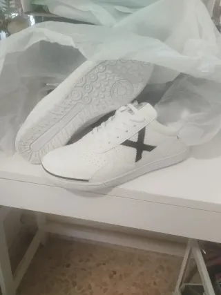 Zapatillas Munich Fútbol Sala Talla 42