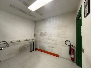 Local comercial en venta en Ermitagaña - Mendebaldea en Pamplona