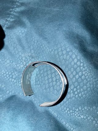 Bracciale rigido rettangolare argento