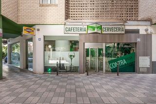 Local comercial en venta en San Francisco Javier en Granada