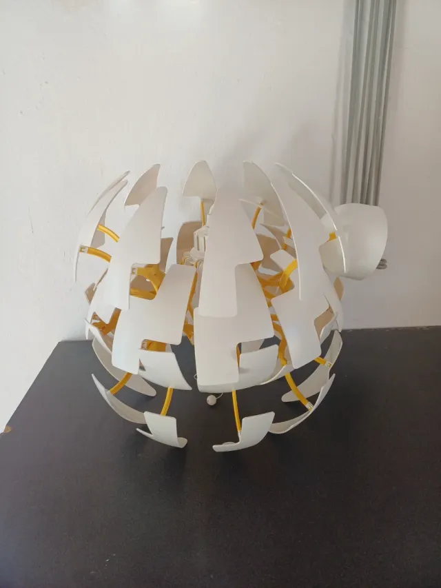 Lámpara esférica de diseño