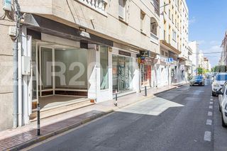 Local comercial en alquiler en Puerto de Garrucha en Garrucha
